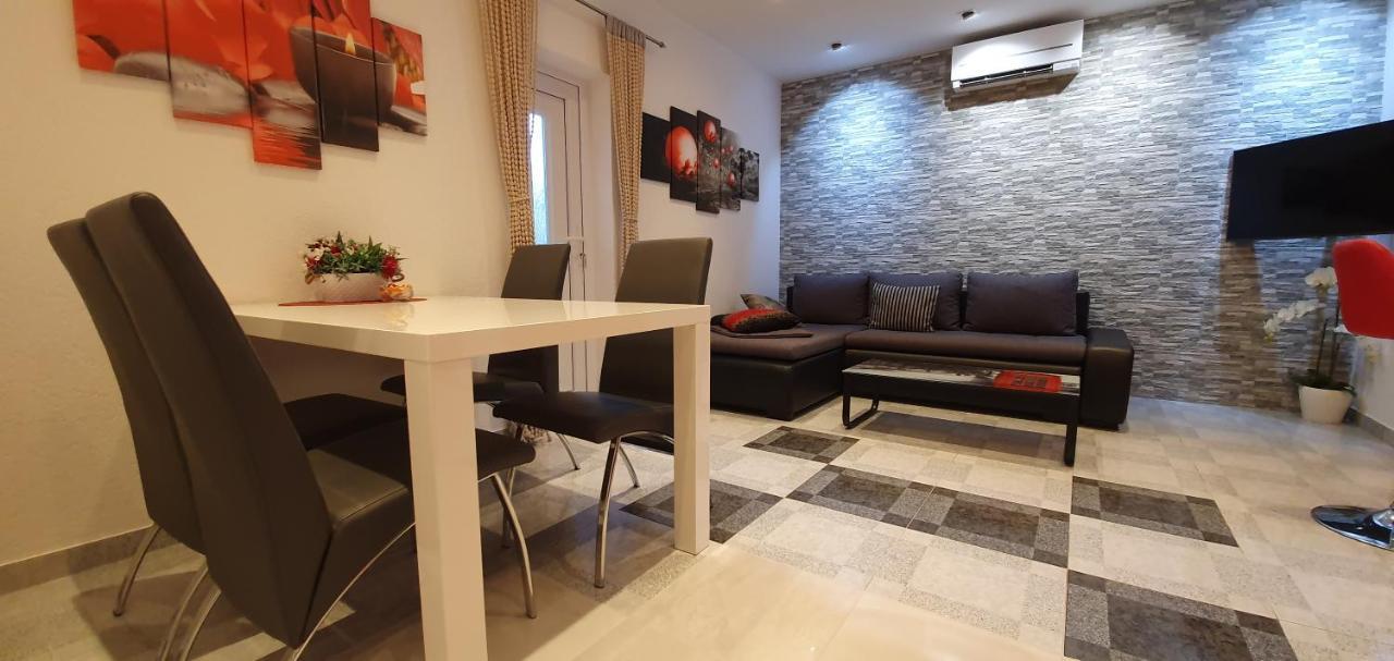 Holiday Home Jass Near Makarska Zagvozd Exterior foto